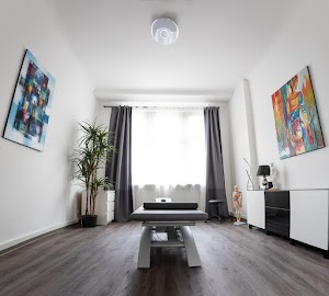 Praxis Unicura - Privatpraxis für osteopathische Therapie und Schmerztherapie nach Liebscher&Bracht place picture